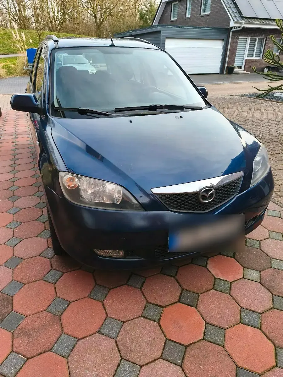 Usata Mazda 2 68 CV (50 kW) 2004 Blu Utilitaria