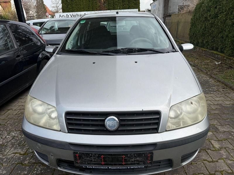 Gebraucht Fiat Punto Dynamic 60 PS (44 kW) 2004 Grau Kleinwagen