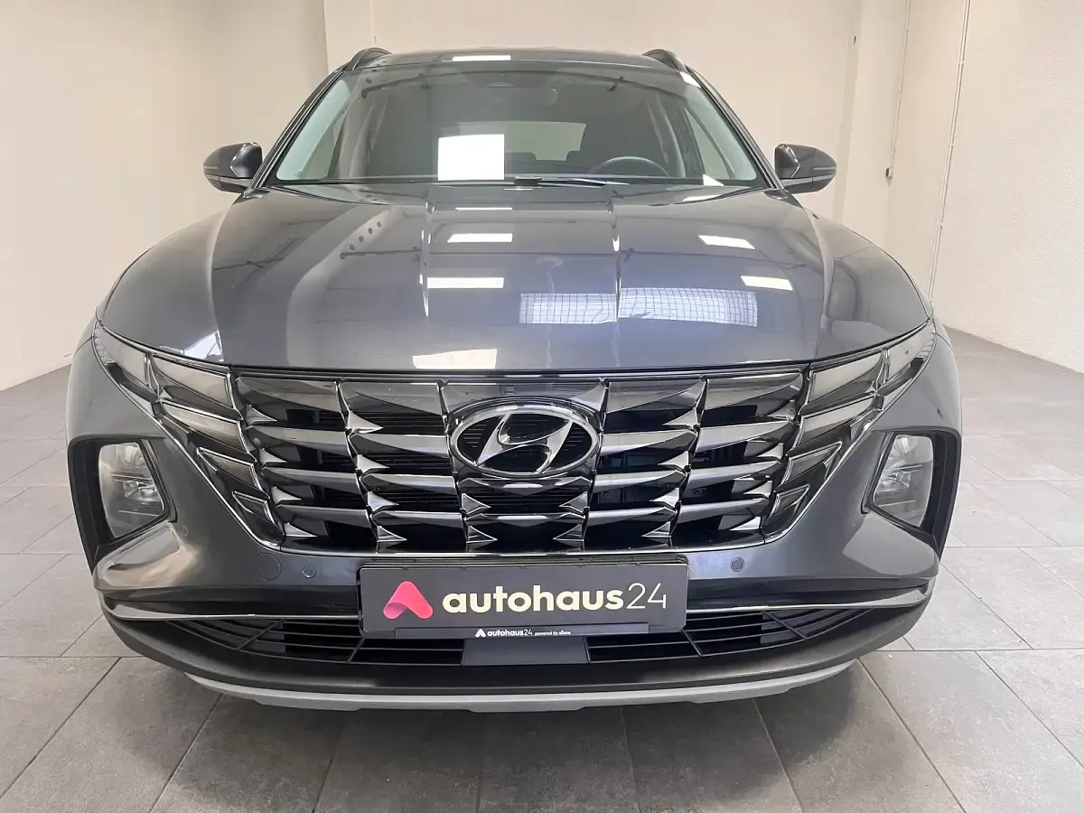 Gebraucht Hyundai Tucson Trend 230 PS (169 kW) 2023 Grau SUV