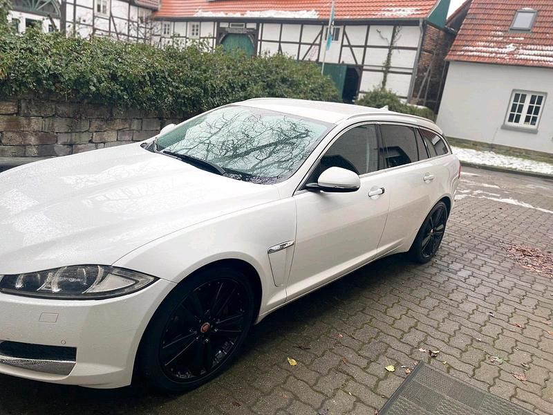 Gebraucht Jaguar XF 200 PS (147 kW) 2015 Weiß Kombi