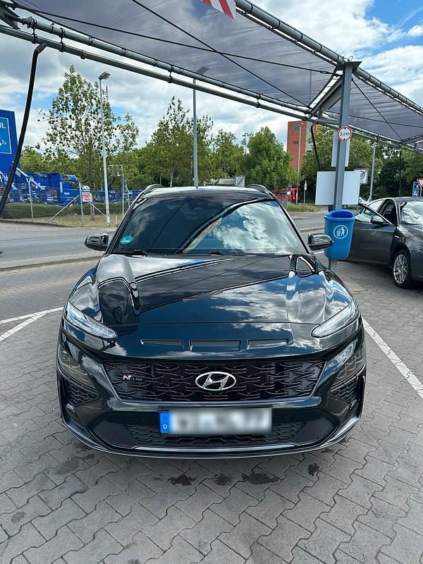 Schwarz Gebraucht 2022 Hyundai Kona N Line SUV | 27.000 € - Bild 1/4
