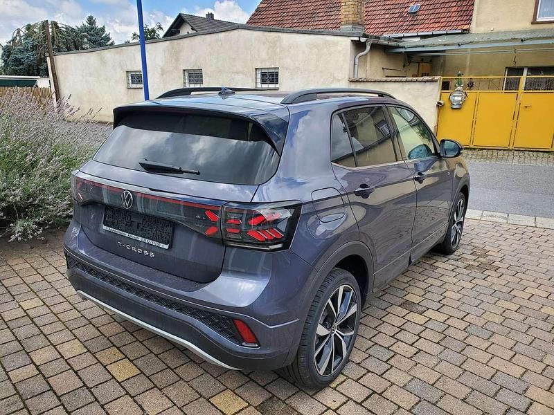 Neu VW T-Cross IQ Drive 116 PS (85 kW) 2025 Rauchgrau metallic SUV