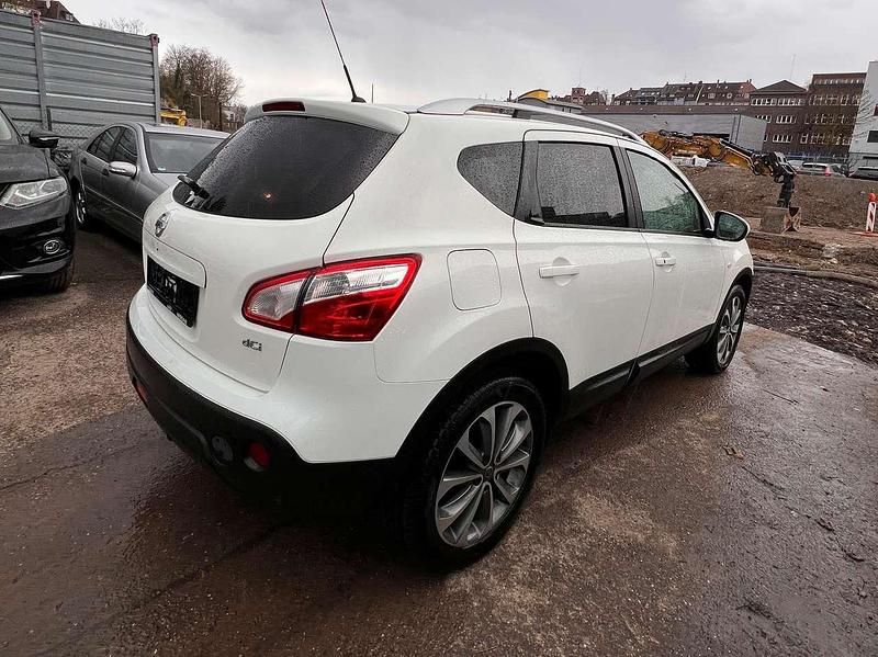 Gebraucht Nissan Qashqai Tekna 150 PS (110 kW) 2011 White (s) SUV