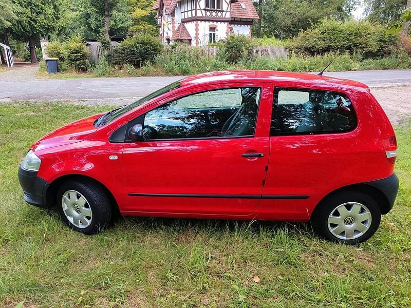 Gebraucht VW Polo 60 PS (44 kW) 2011 Rot Kleinwagen