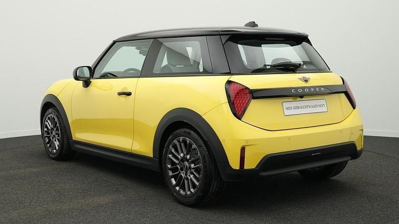 Gebraucht Mini Cooper Classic 156 PS (114 kW) 2025 Gelb Kleinwagen