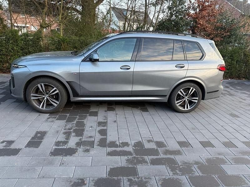 Gebraucht BMW X7 Sport Line 352 PS (258 kW) 2023 Schwarz SUV