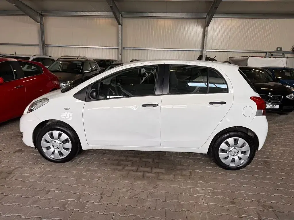 Gebraucht Toyota Yaris Cool 69 PS (50 kW) 2009 Weiß Kleinwagen