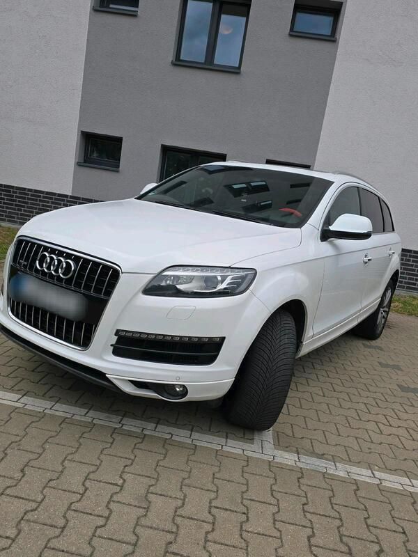 Weiß Gebraucht 2011 Audi Q7 SUV | 14.000 € (Guter Preis) - Bild 1/4