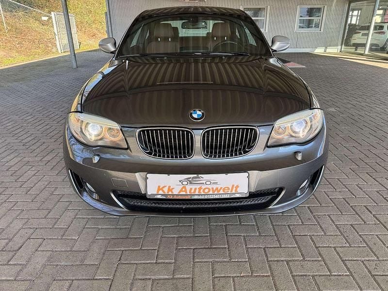 Gebraucht BMW 118 Advantage 143 PS (105 kW) 2013 Grau Kleinwagen