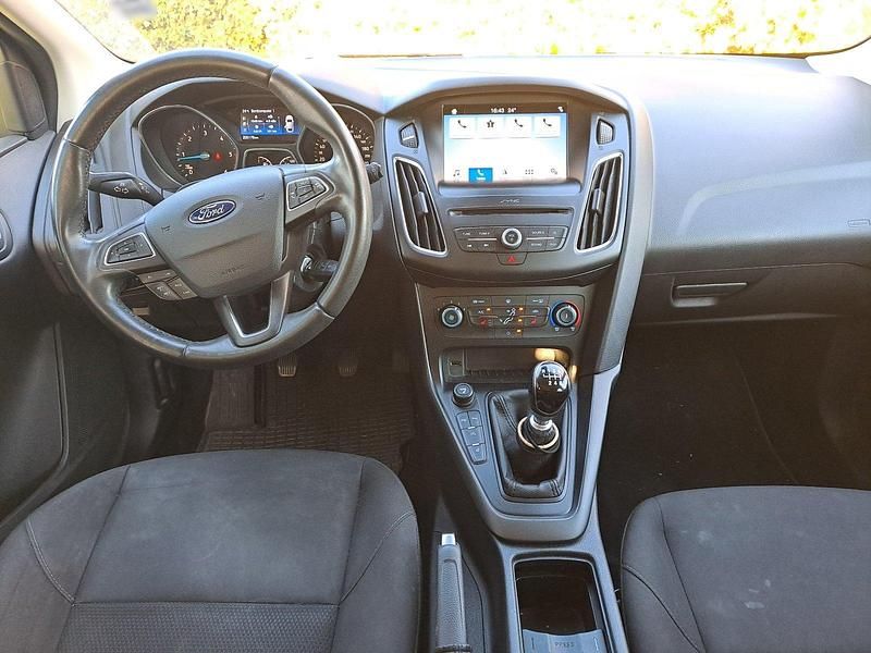 Usata Ford Focus 120 CV (88 kW) 2017 Bianco Station wagon
