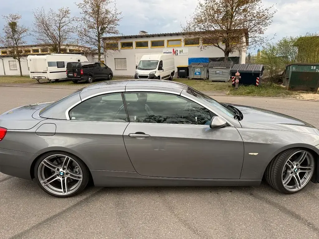 Gebraucht BMW 325 Cabriolet Performance 197 PS (144 kW) 2007 Grau Cabrio