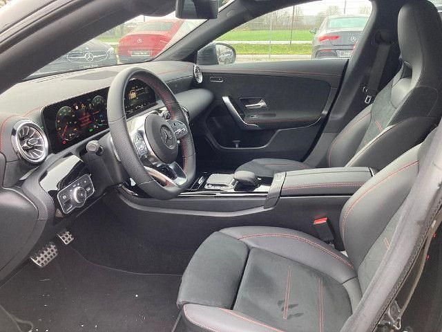 Gebraucht Mercedes CLA250e 218 PS (160 kW) 2023 Limousine