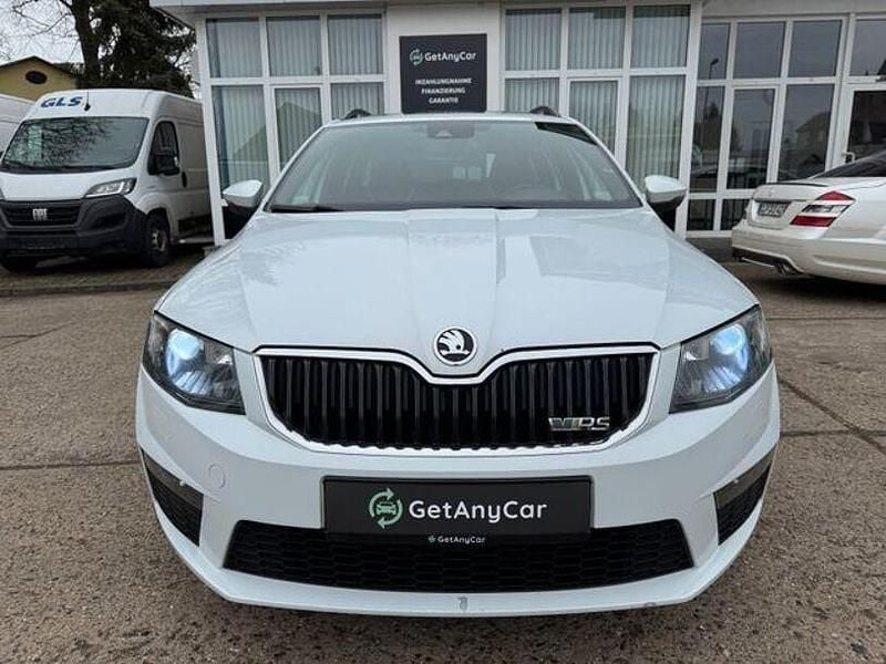 Gebraucht Skoda Octavia RS 184 PS (135 kW) 2015 Weiß Kleinwagen