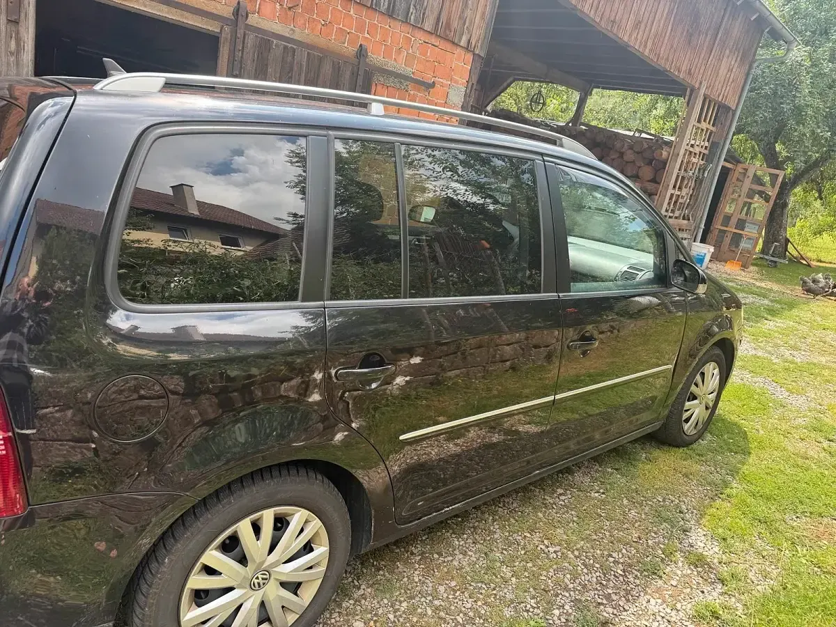 Gebraucht VW Touran 140 PS (102 kW) 2007 Schwarz Van / Kleinbus