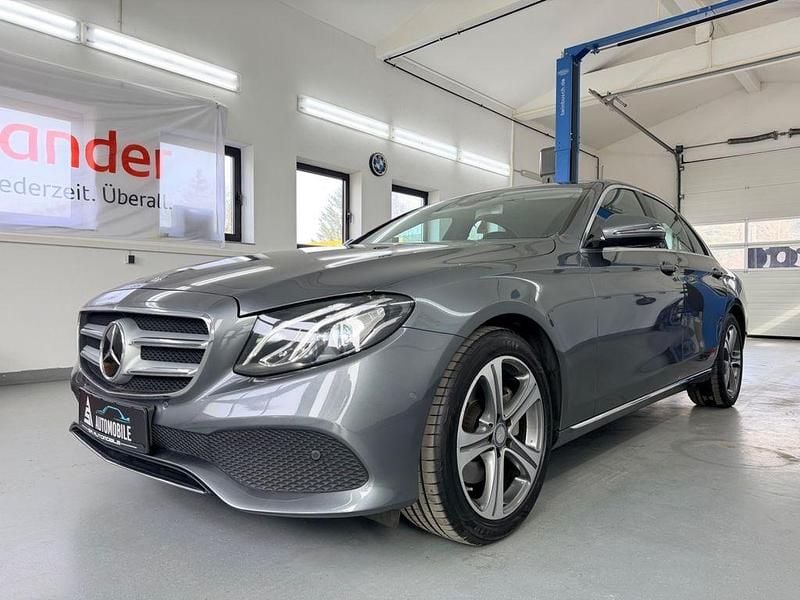 Gebraucht Mercedes E220 194 PS (142 kW) 2016 Grau Limousine