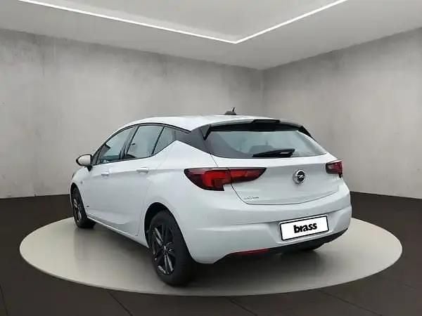 Gebraucht Opel Astra Design & Tech 110 PS (80 kW) 2022 Schnee weiß (uni) Limousine