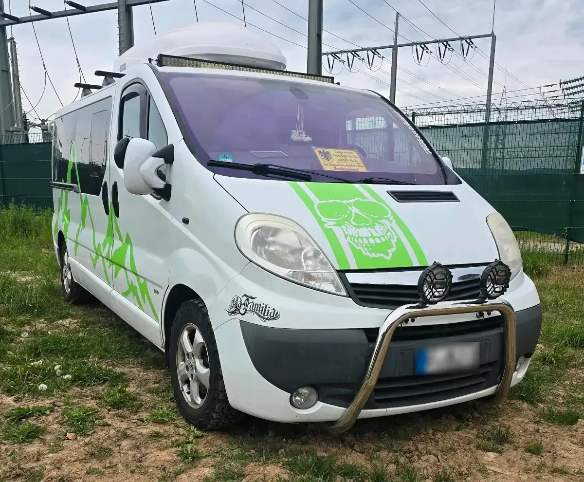 Gebraucht Opel Vivaro 114 PS (83 kW) 2013 Weiß Van / Kleinbus
