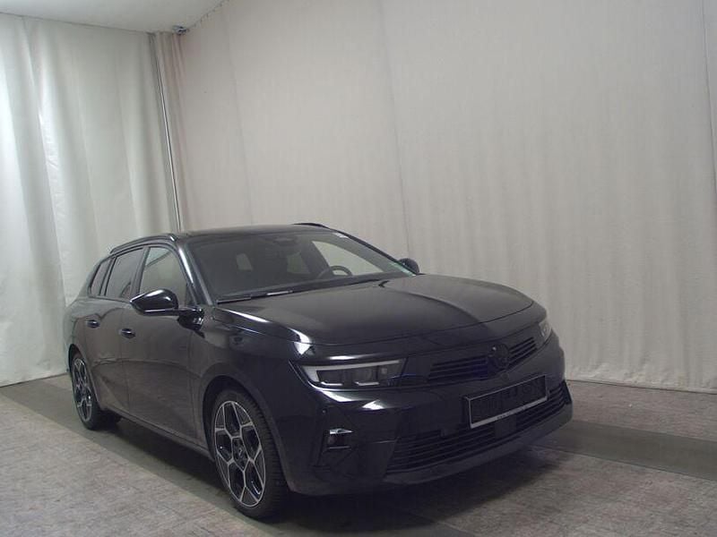 Gebraucht Opel Astra Ultimate 131 PS (96 kW) 2024 Schwarz Kombi