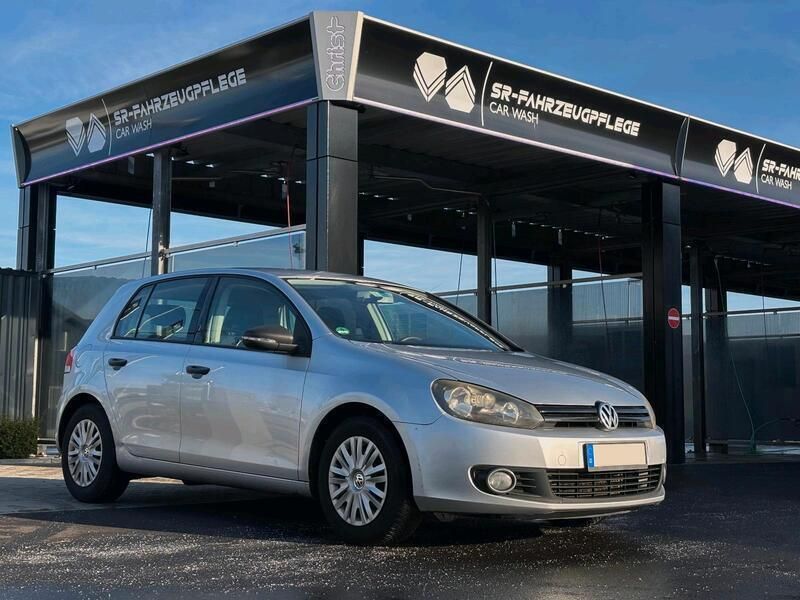 Silber Gebraucht 2009 VW Golf VI Trendline Limousine | 5.000 € (Fairer Preis) - Bild 1/4