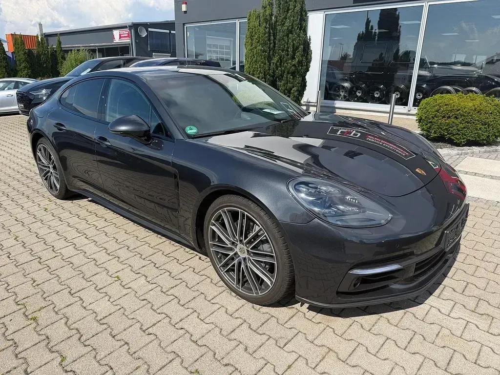 Gebraucht Porsche Panamera 4S 421 PS (309 kW) 2016 Vulkangraumetallic Kleinwagen