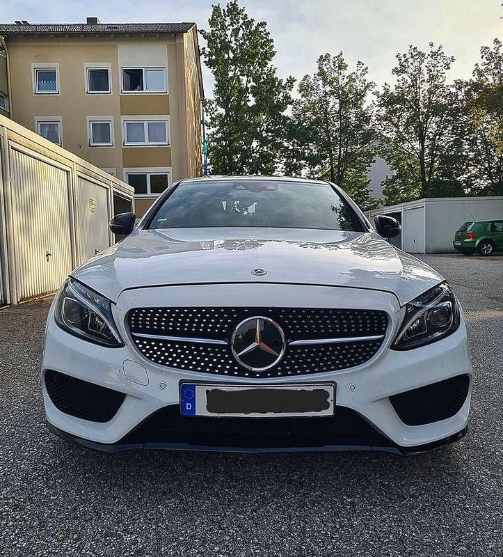 Weiß Gebraucht 2016 Mercedes C450 AMG AMG Limousine | 27.300 € (Guter Preis) - Bild 1/4