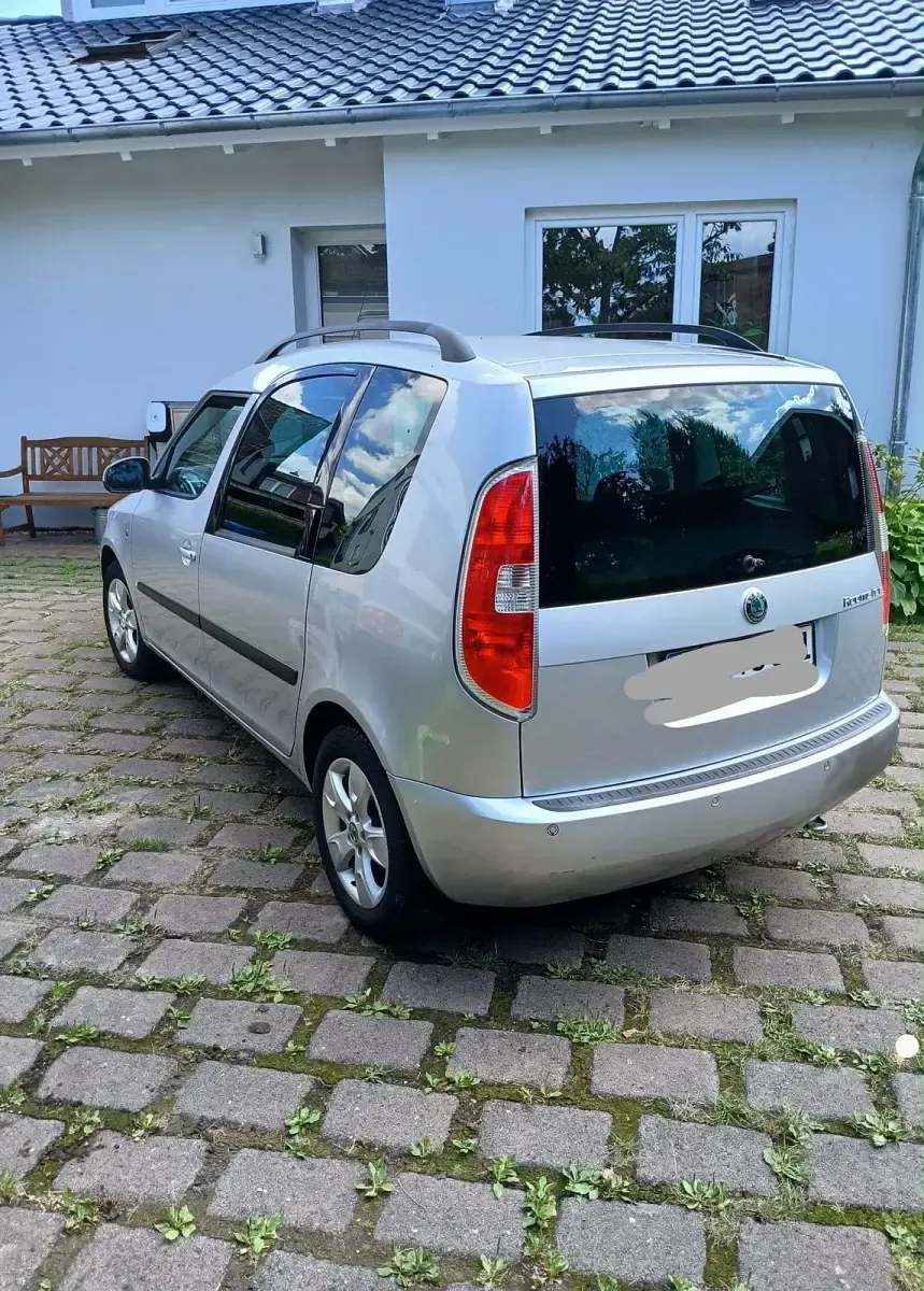 Gebraucht Skoda Roomster 85 PS (62 kW) 2008 Grau Van / Kleinbus