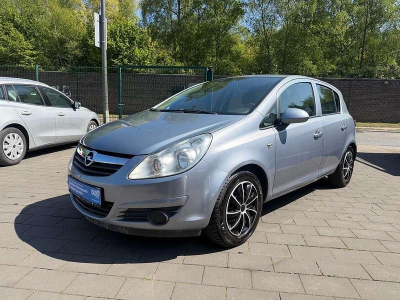 Gebraucht Opel Corsa Edition 60 PS (44 kW) 2009 Lichtsilber m2 Kleinwagen