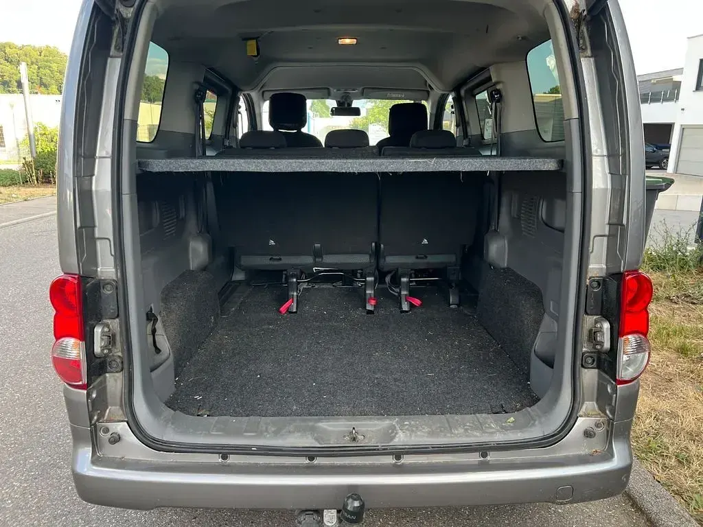 Gebraucht Nissan Evalia Tekna 110 PS (80 kW) 2017 Grau Van / Kleinbus