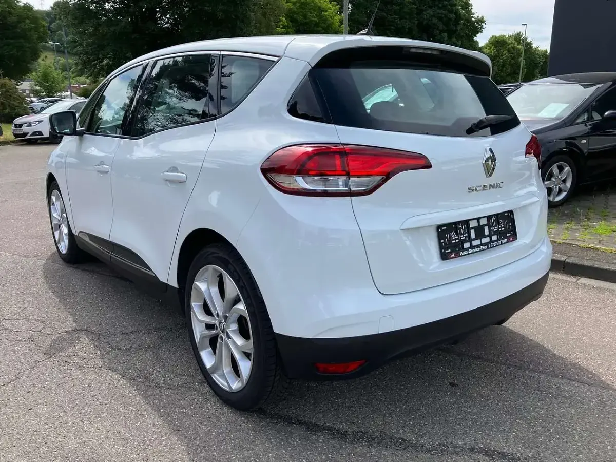 Gebraucht Renault Scénic IV Experience 110 PS (80 kW) 2017 Gletscherweiss Van / Kleinbus