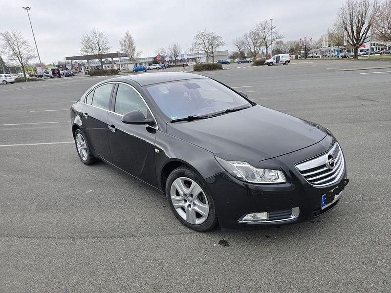 Gebraucht Opel Insignia Cosmo 160 PS (117 kW) 2010 Schwarz Limousine