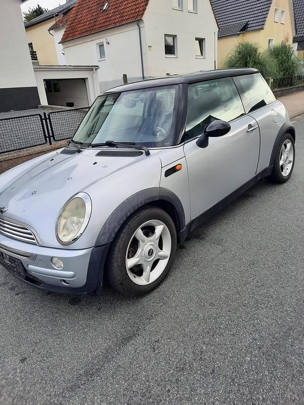 Silber Gebraucht 2004 Mini Cooper Coupé Coupé | 2.900 € (Fairer Preis) - Bild 1/4