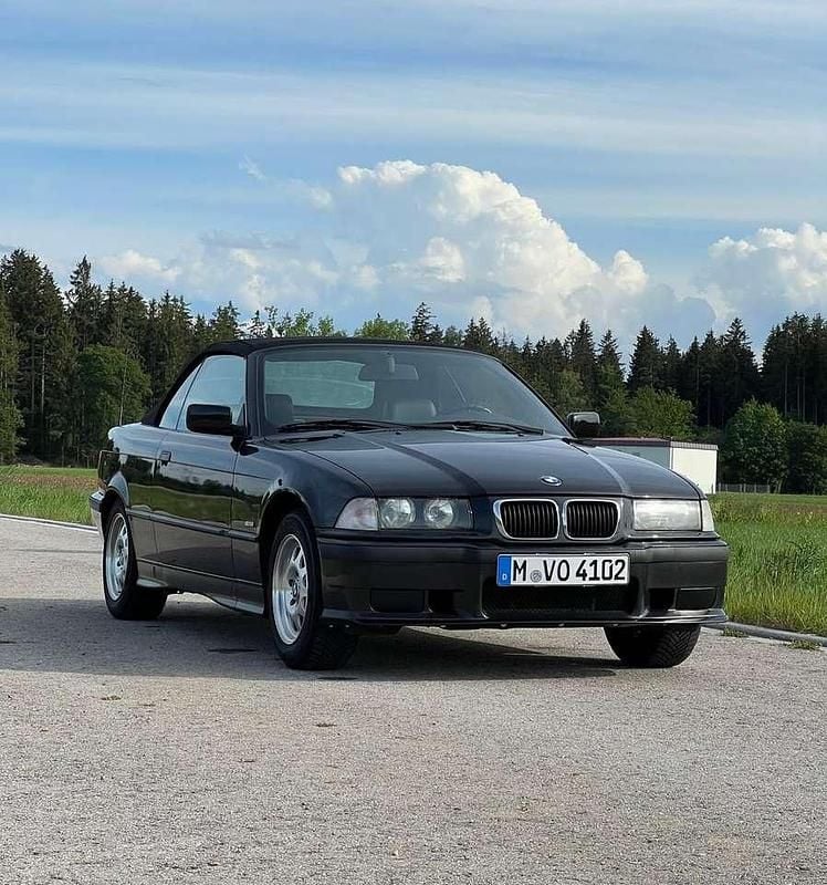 Schwarz Gebraucht 1999 BMW 318 Cabriolet Cabrio | 6.700 € (Guter Preis) - Bild 1/4