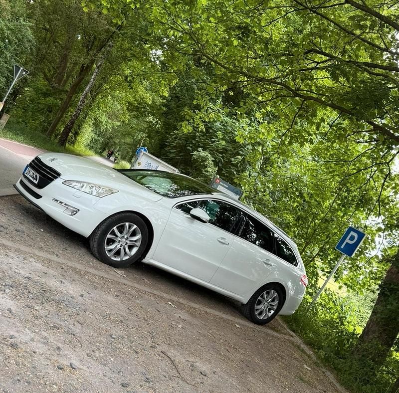 Weiß Gebraucht 2012 Peugeot 508 Allure Kombi | 6.950 € (Teuer) - Bild 1/4