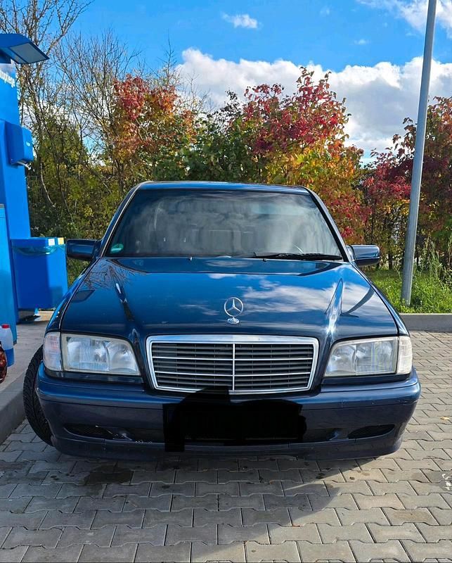 Blau Gebraucht 1997 Mercedes C180 Limousine | 3.000 € (Guter Preis) - Bild 1/4