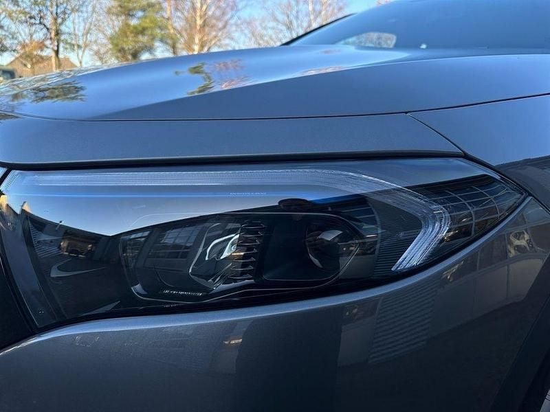 Gebraucht Mercedes EQA250+ 139 kW (190 PS) 2022 Grau SUV