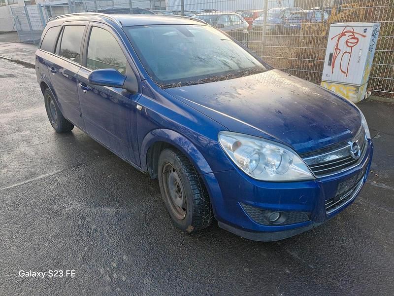 Gebraucht Opel Astra 110 PS (80 kW) 2008 Blau Kombi