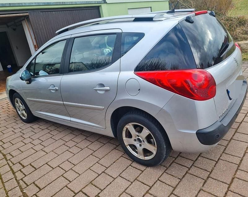Gebraucht Peugeot 207 120 PS (88 kW) 2009 Silber Kombi