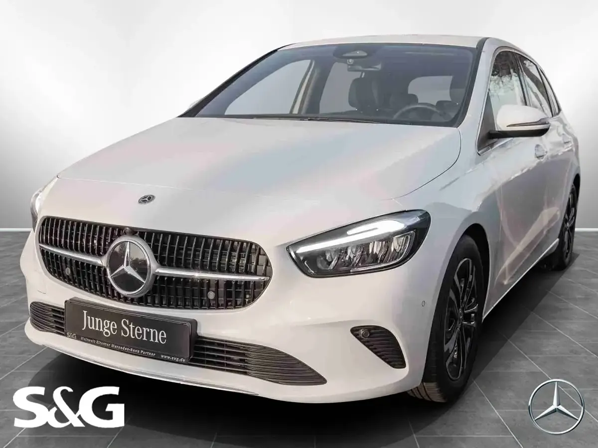 Używany Mercedes B200 Progressive 163 KM (119 kW) 2025 Minivan