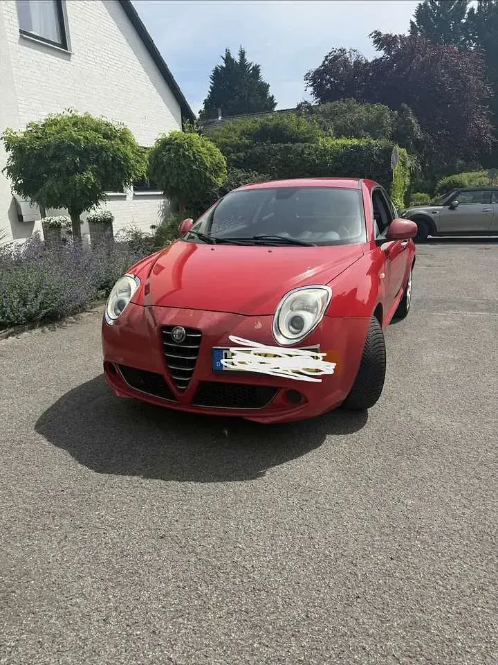 Gebraucht Alfa Romeo MiTo Turismo 95 PS (69 kW) 2009 Rot Kleinwagen
