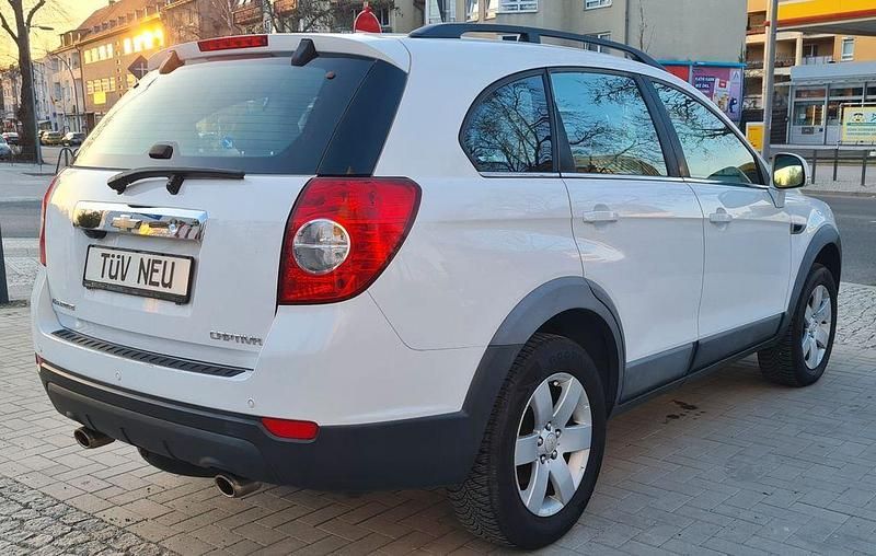 Gebraucht Chevrolet Captiva LT 167 PS (122 kW) 2012 Weiß SUV