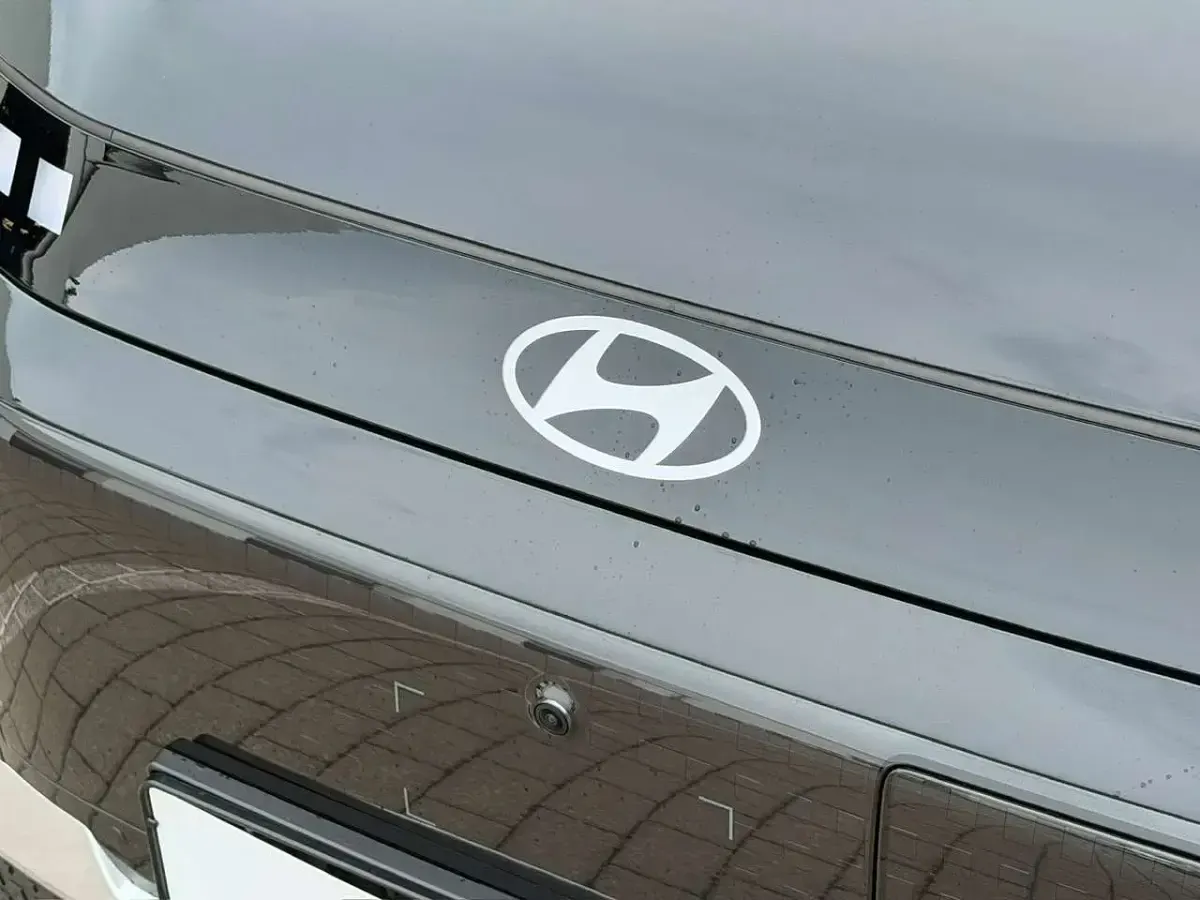 Neu Hyundai Inster Trend 85 kW (116 PS) 2026 Schwarz Kleinwagen