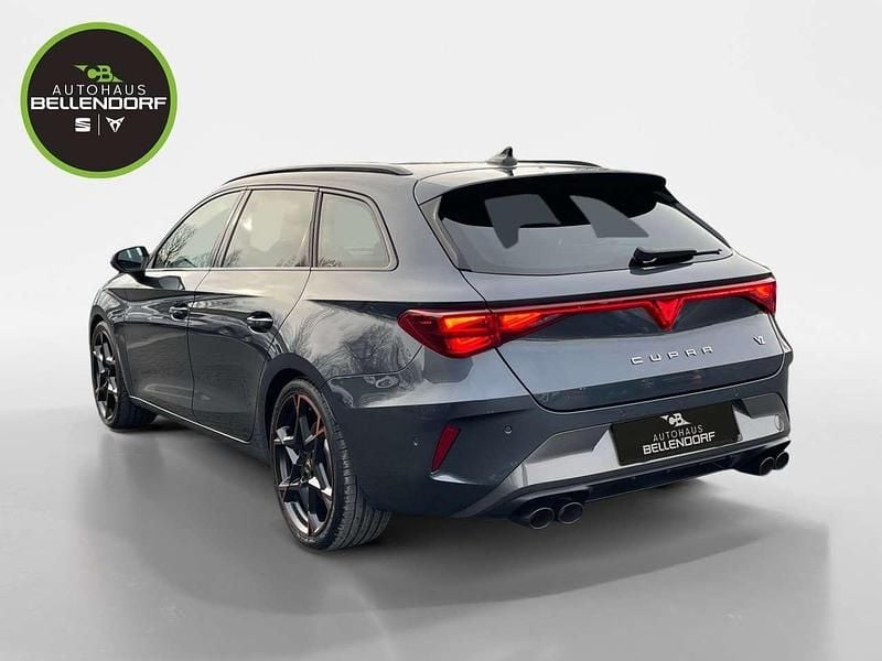 Gebraucht Cupra Leon VZ 333 PS (244 kW) 2025 Grau Kombi