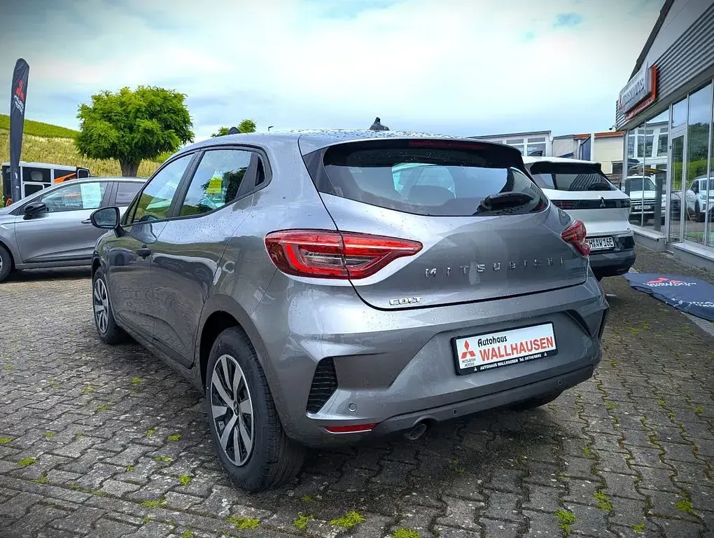 Neu Mitsubishi Colt 67 PS (49 kW) 2025 Achatgrau Kleinwagen