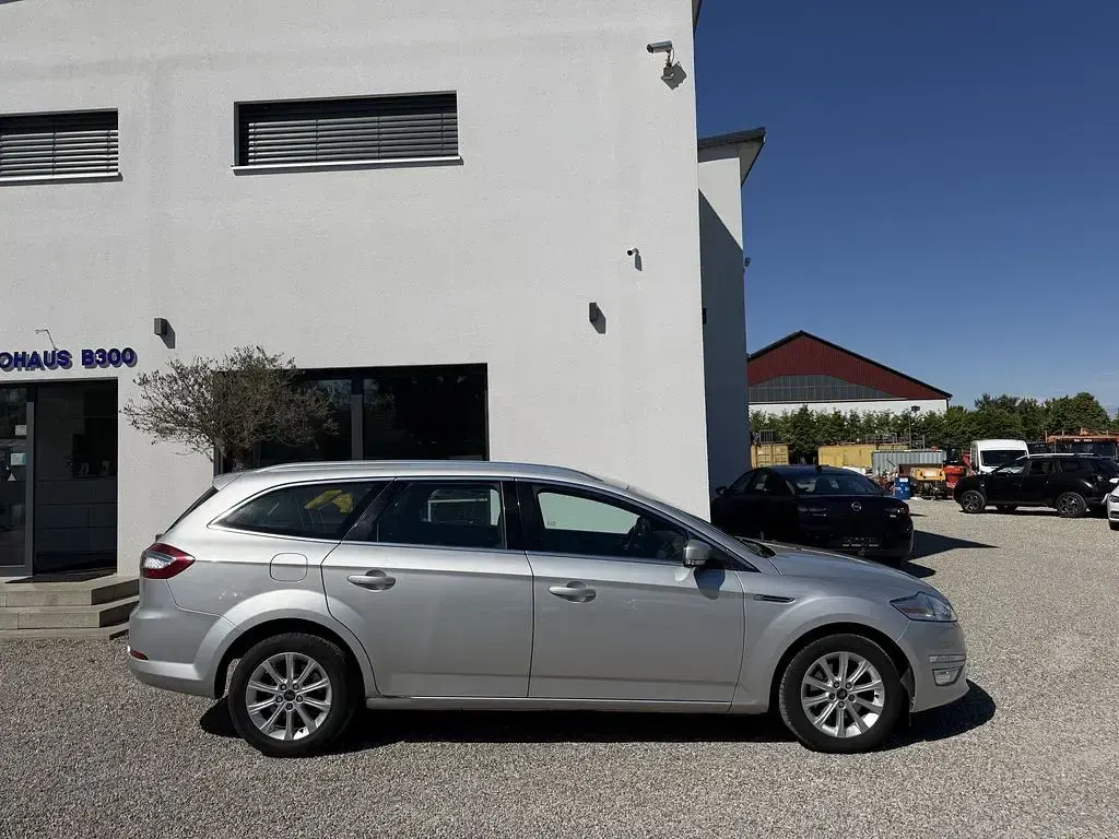 Używany Ford Mondeo 140 KM (102 kW) 2014 Srebrny Sedan/Limuzyna