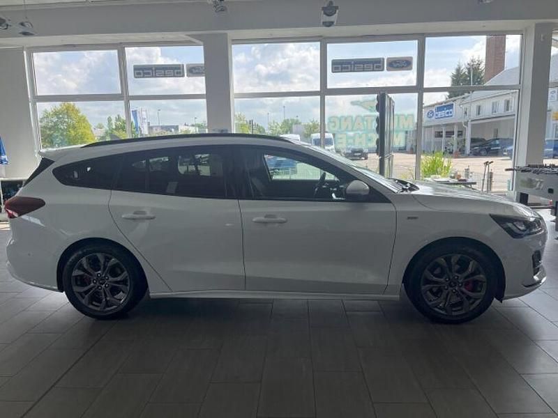 Neu Ford Focus ST-Line 125 PS (91 kW) 2025 Frozen white (weiss) Kombi