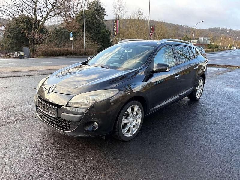 Gebraucht Renault Mégane GrandTour Dynamique 131 PS (96 kW) 2009 Schwarz Kombi