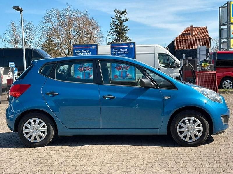 Gebraucht Kia Venga Vision 90 PS (66 kW) 2010 Blau Kleinwagen