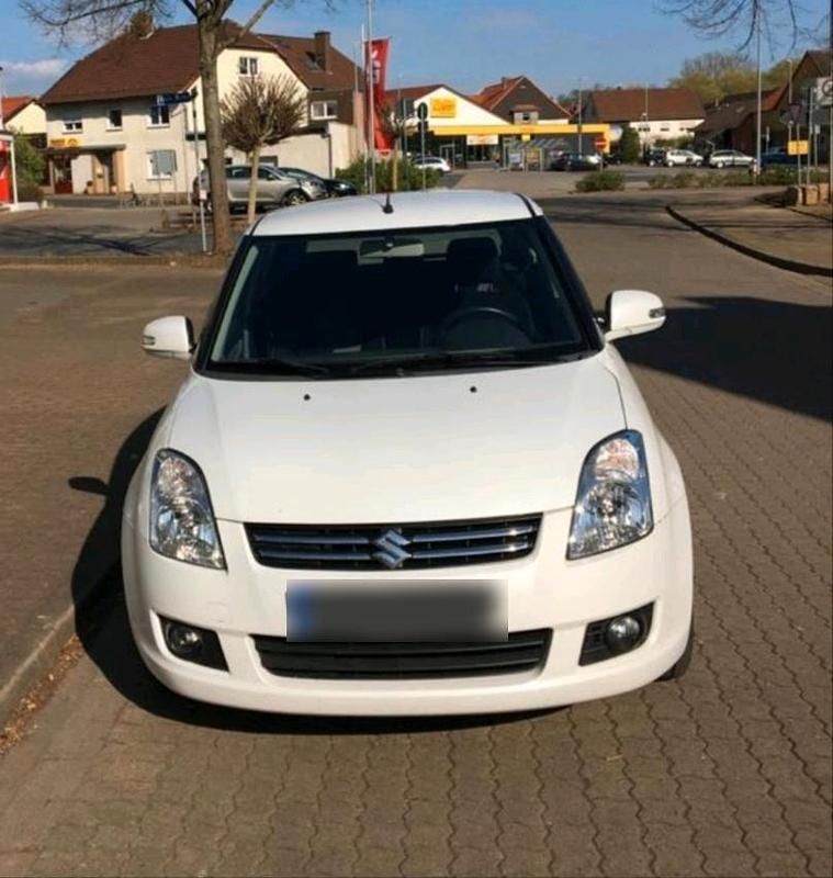 Gebraucht Suzuki Swift 92 PS (67 kW) 2009 Weiß Kleinwagen