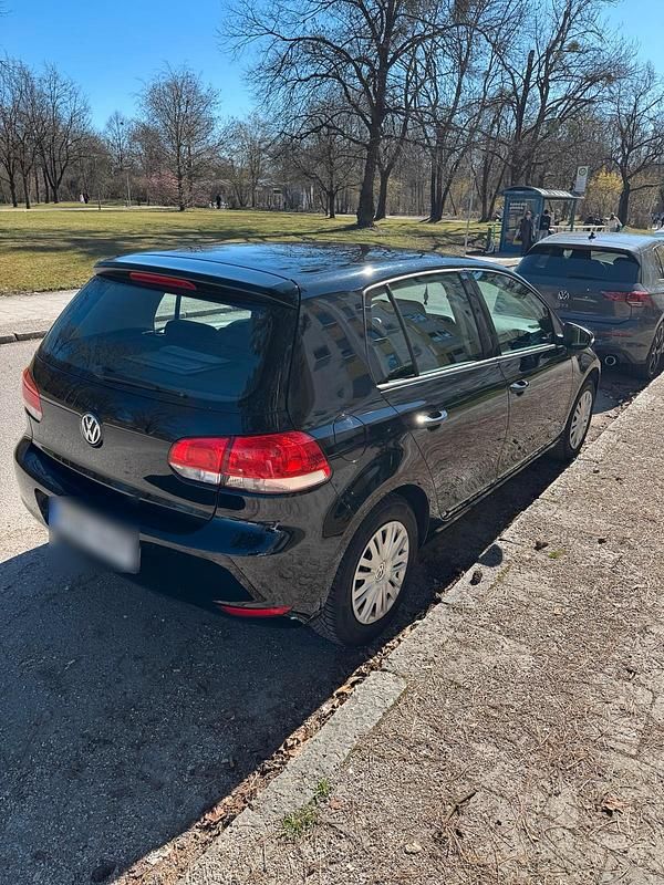 Gebraucht VW Golf VI 80 PS (58 kW) 2009 Schwarz Kleinwagen