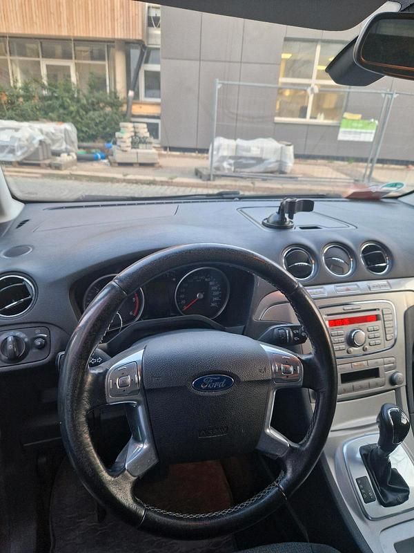 Gebraucht Ford Galaxy 130 PS (95 kW) 2007 Grau Van / Kleinbus